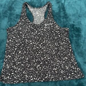 Nike Women's Speckled Black and White Tank Top